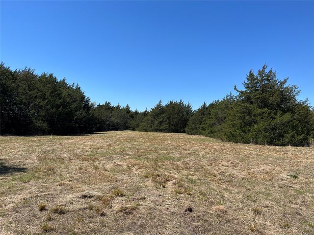 757 Reynolds Road, Whitewright, TX 75491