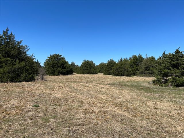 757 Reynolds Road, Whitewright, TX 75491