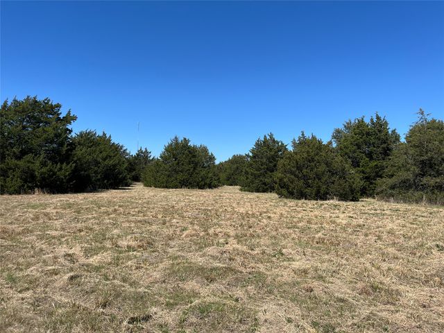 757 Reynolds Road, Whitewright, TX 75491