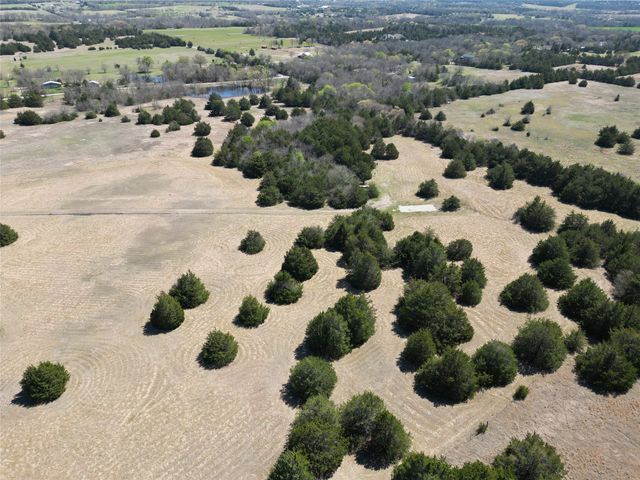 757 Reynolds Road, Whitewright, TX 75491