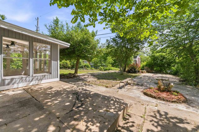 15 Phyllis Ct, Jacksonville, AR 72076