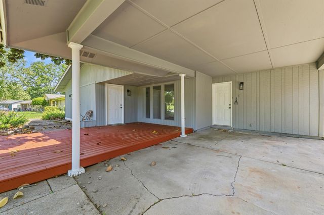15 Phyllis Ct, Jacksonville, AR 72076