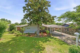 15 Phyllis Ct, Jacksonville, AR 72076