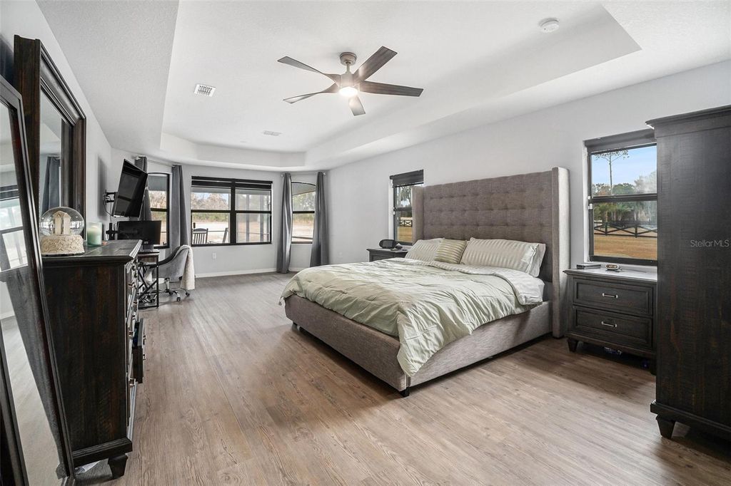 Image 18 of property listing at 7403 NE 22ND COURT ROAD, Ocala, FL 34479