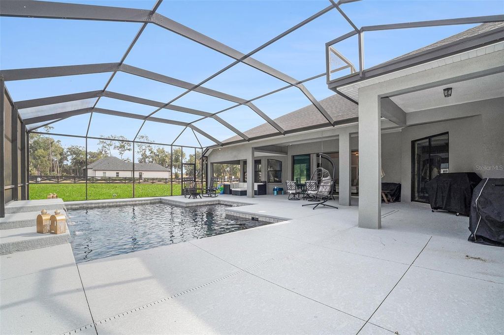 Image 31 of property listing at 7403 NE 22ND COURT ROAD, Ocala, FL 34479