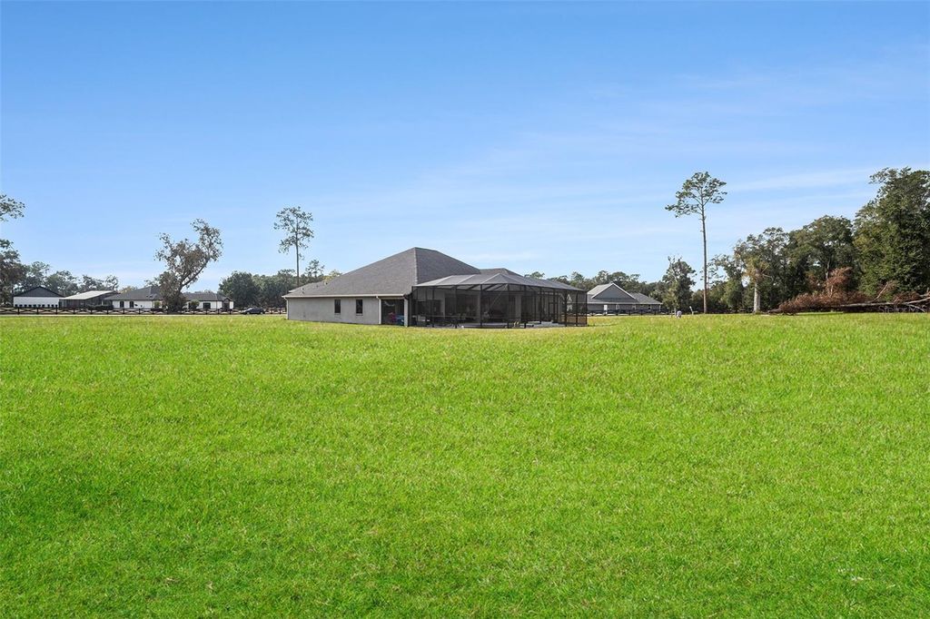 Image 36 of property listing at 7403 NE 22ND COURT ROAD, Ocala, FL 34479