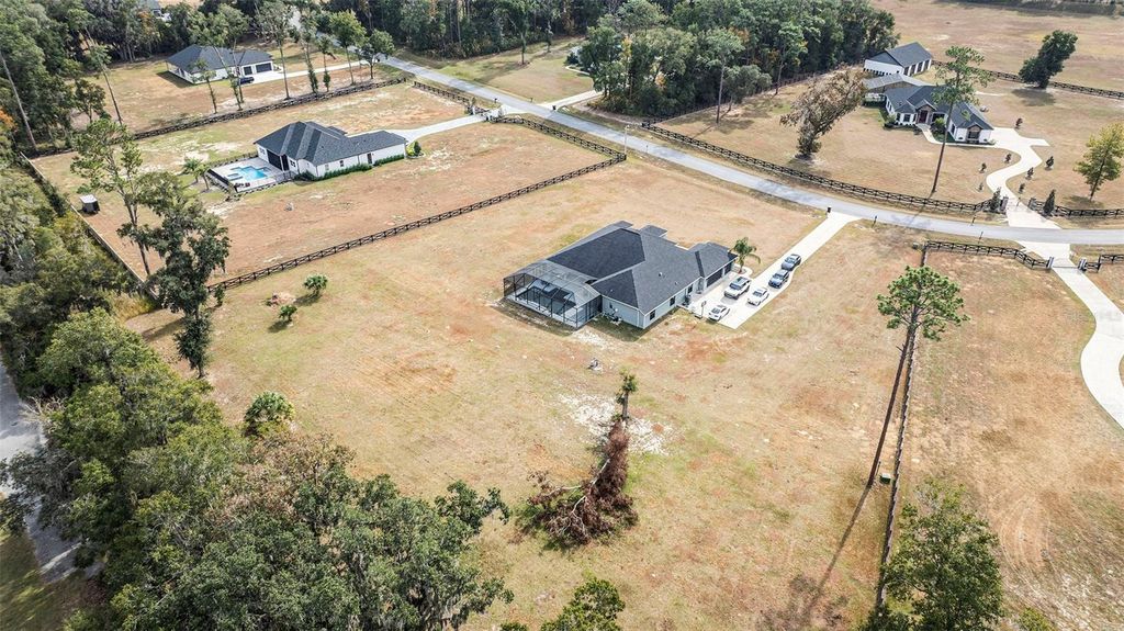 Image 39 of property listing at 7403 NE 22ND COURT ROAD, Ocala, FL 34479