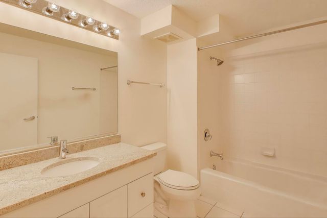 800 Elgin Road 715, Evanston, IL 60201