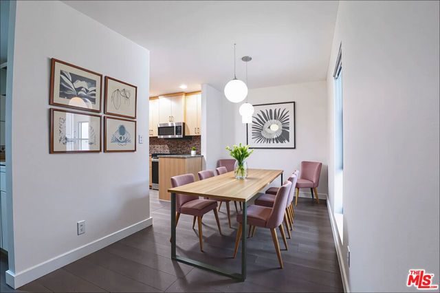 837 N West Knoll Drive 106, West Hollywood, CA 90069