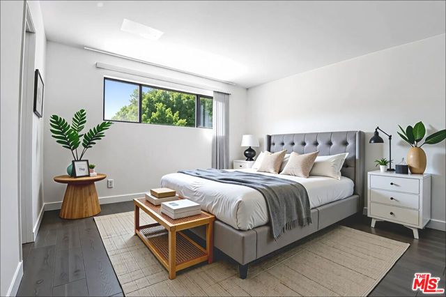 837 N West Knoll Drive 106, West Hollywood, CA 90069