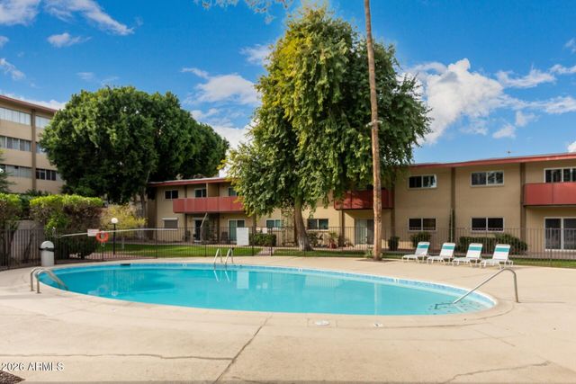 351 E THOMAS Road D208, Phoenix, AZ 85012