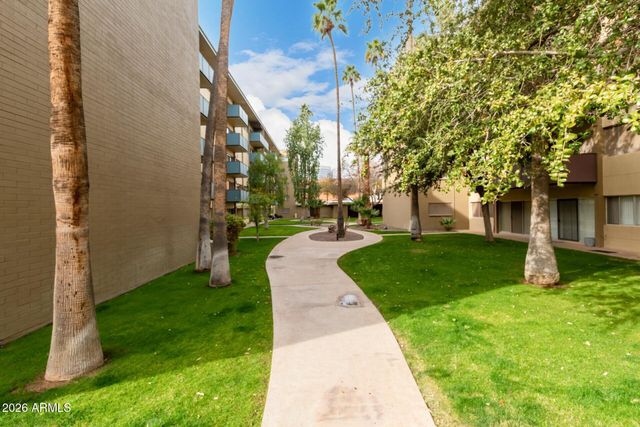 351 E THOMAS Road D208, Phoenix, AZ 85012