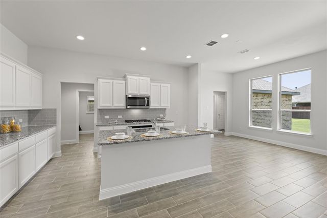 538 Amesbury Drive, Forney, TX 75126