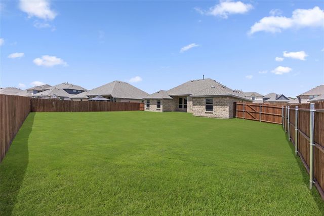 538 Amesbury Drive, Forney, TX 75126