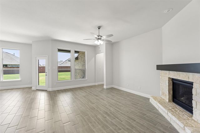 538 Amesbury Drive, Forney, TX 75126