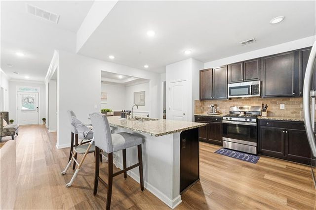 521 Palmetto Oaks Trail, Palmetto, GA 30268