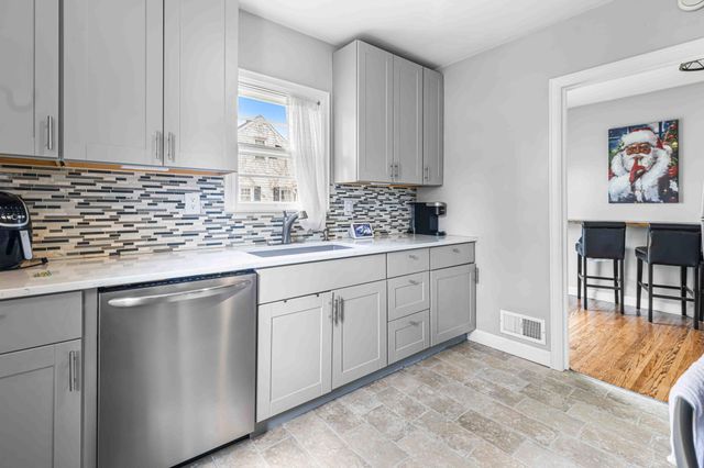 601 11th Street N, Moorhead, MN 56560