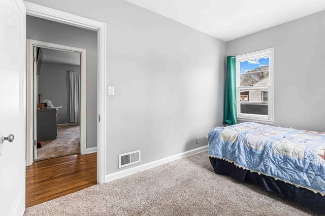 601 11th Street N, Moorhead, MN 56560