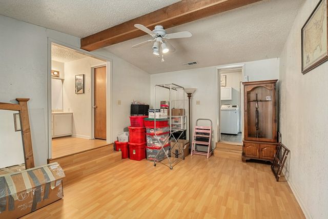 508 W 9th Street, Kemp, TX 75143