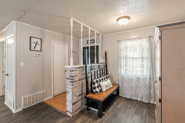 508 W 9th Street, Kemp, TX 75143