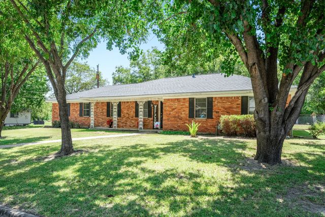 508 W 9th Street, Kemp, TX 75143