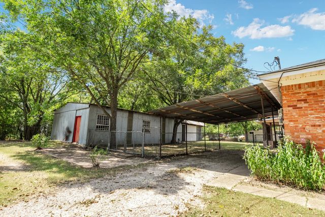 508 W 9th Street, Kemp, TX 75143