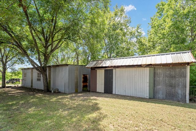 508 W 9th Street, Kemp, TX 75143