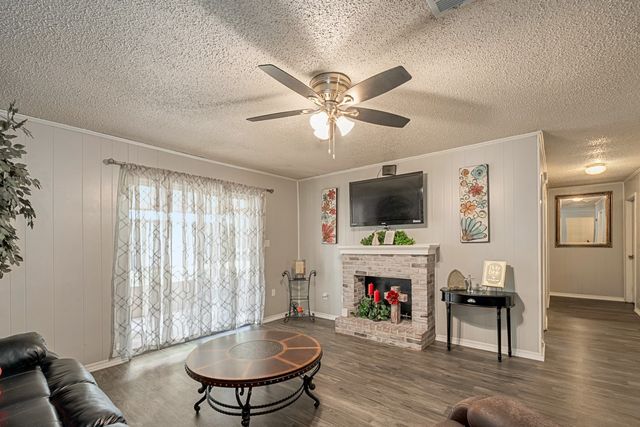 508 W 9th Street, Kemp, TX 75143