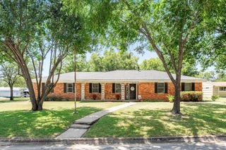 508 W 9th Street, Kemp, TX 75143