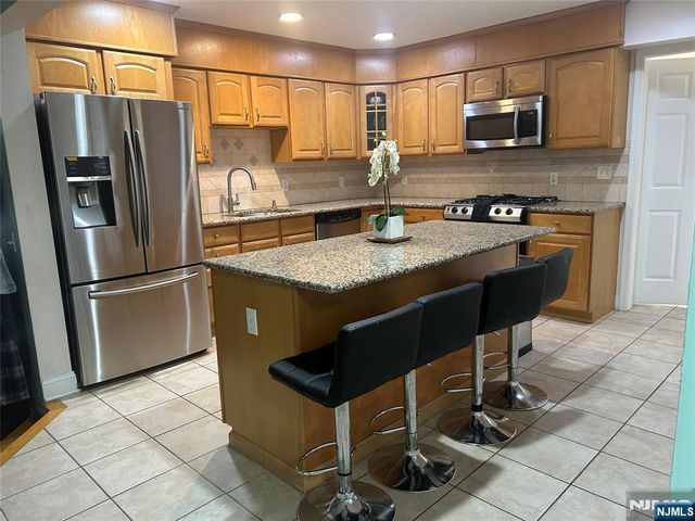 150 Montrose Avenue, South Plainfield, NJ 07080