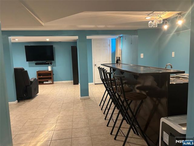 150 Montrose Avenue, South Plainfield, NJ 07080