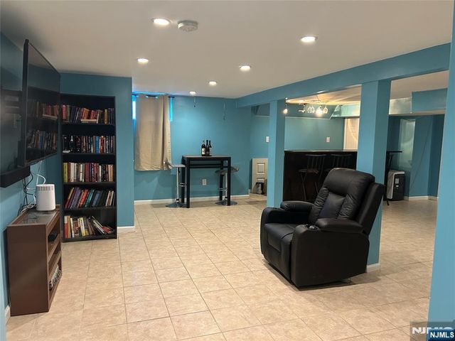 150 Montrose Avenue, South Plainfield, NJ 07080