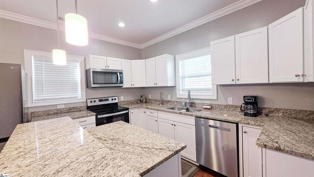 843 Saint Mark Road, Taylors, SC 29687