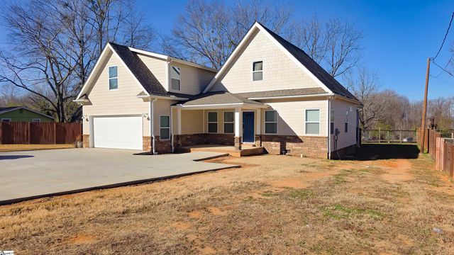 843 Saint Mark Road, Taylors, SC 29687
