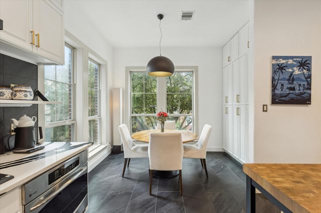 1837 Oakdale Street, Houston, TX 77004