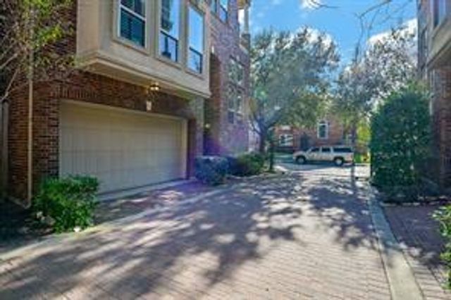 1837 Oakdale Street, Houston, TX 77004