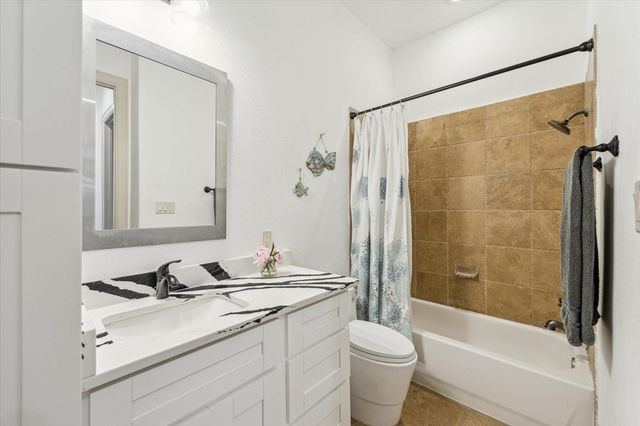 1837 Oakdale Street, Houston, TX 77004