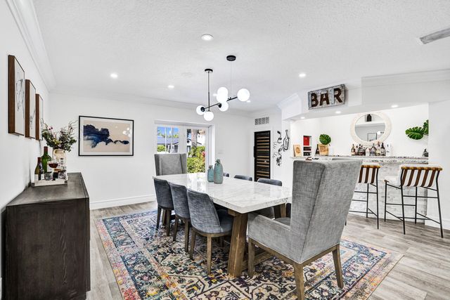 4011 NE 26th Avenue, Lighthouse Point, FL 33064