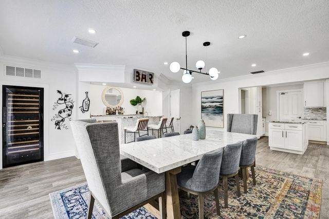 4011 NE 26th Avenue, Lighthouse Point, FL 33064