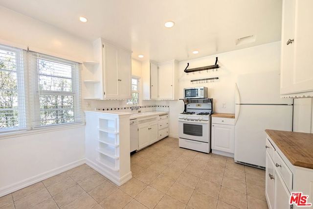 601 9th Street D, Santa Monica, CA 90402