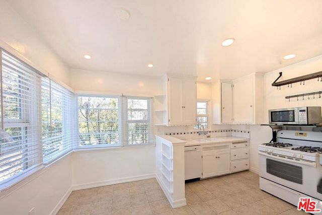 601 9th Street D, Santa Monica, CA 90402