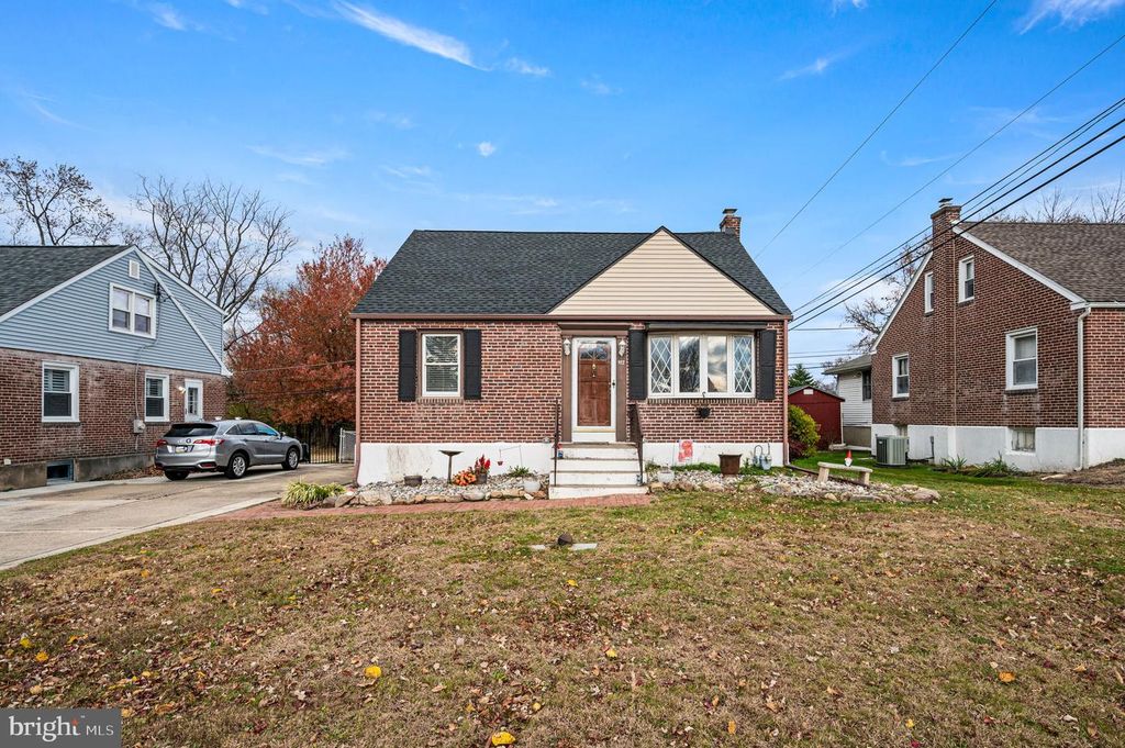 912 EDGEWOOD AVE, Folsom, PA 19033