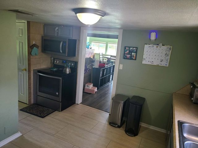 7628 Lakeview Drive, The Colony, TX 75056