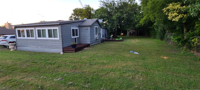 7628 Lakeview Drive, The Colony, TX 75056