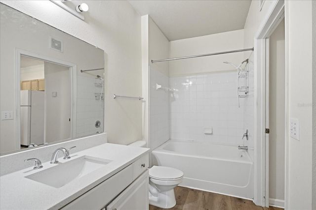 8849 VILLA VIEW CIRCLE 203, Orlando, FL 32821