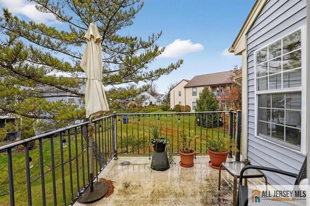 5 Wingate Court 5D, Monroe, NJ 08831