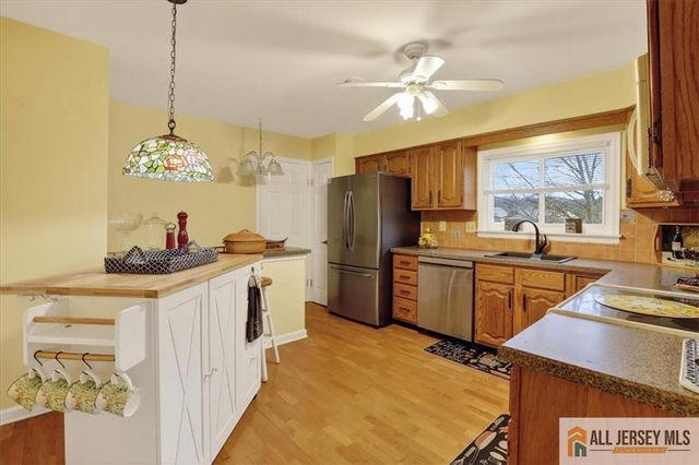 5 Wingate Court 5D, Monroe, NJ 08831