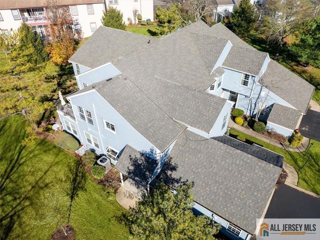 5 Wingate Court 5D, Monroe, NJ 08831