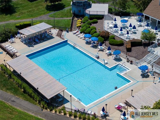 5 Wingate Court 5D, Monroe, NJ 08831