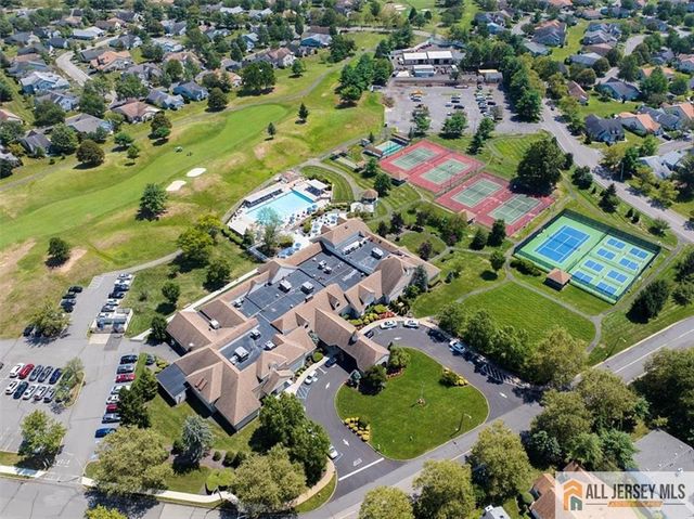 5 Wingate Court 5D, Monroe, NJ 08831